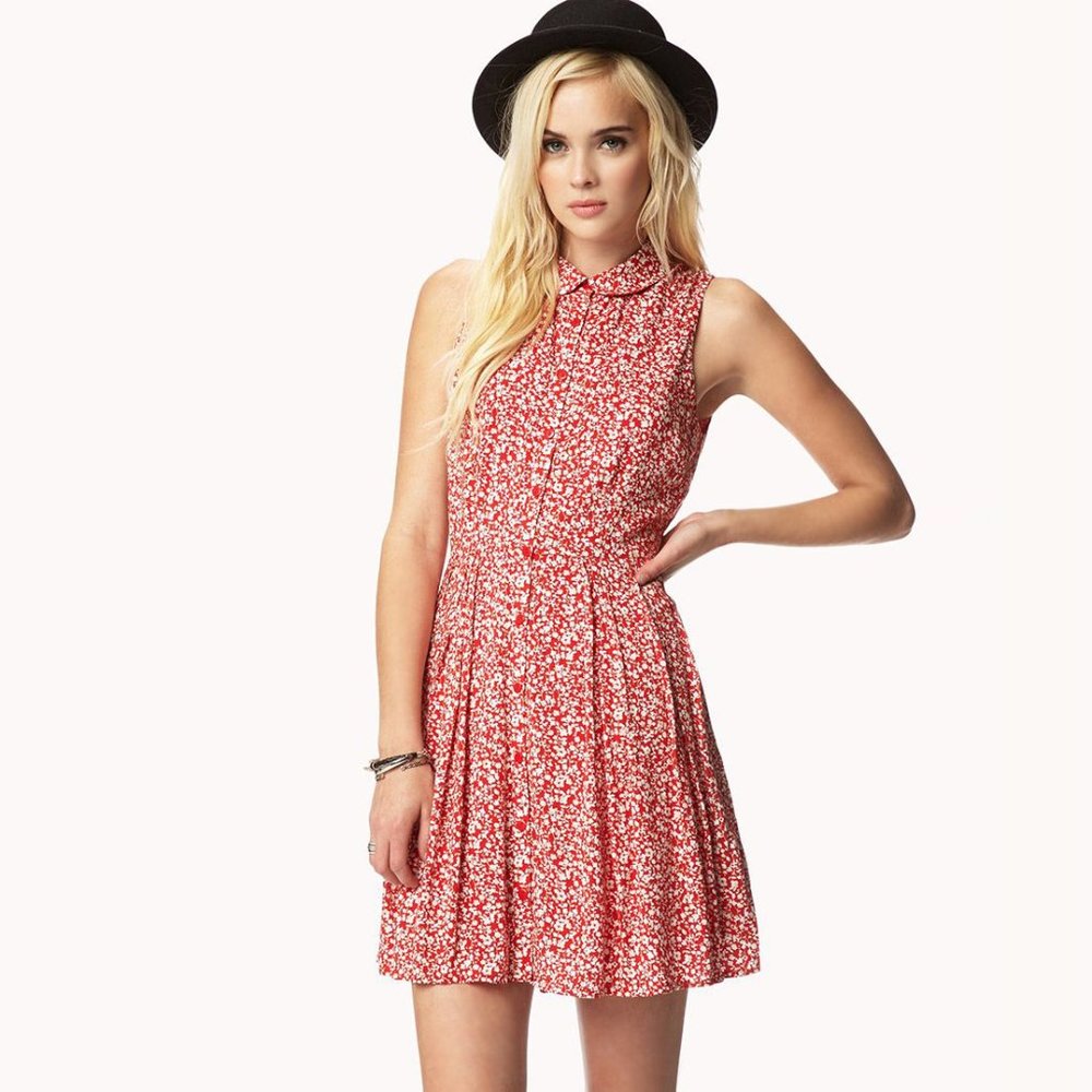 Pleated Floral Dress with Collar